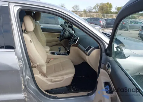 2015 Jeep Grand Cherokee Laredo из США, поврежденный, VIN 1C4RJFAG5FC761293